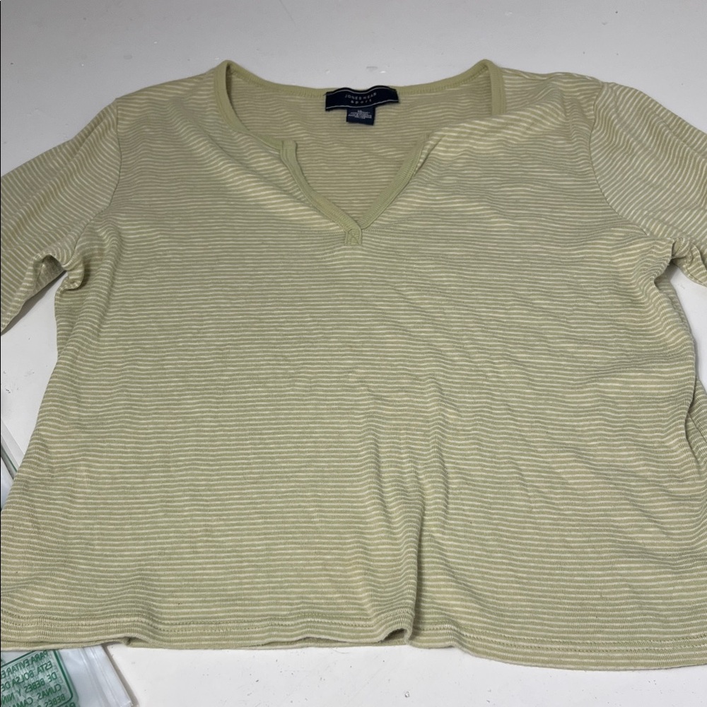Jones Wear Sport XL Green White Striped V Neck Long Sleeve T Shirt